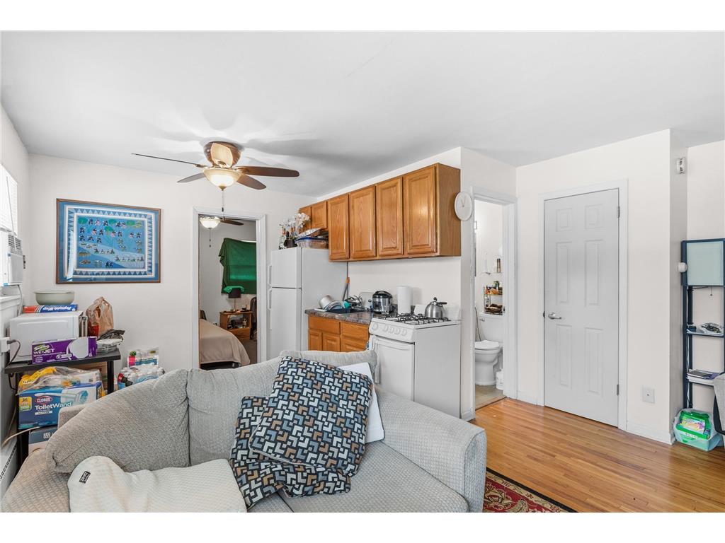 2633 Division Street N North Saint Paul MN 55109 7016429 image5