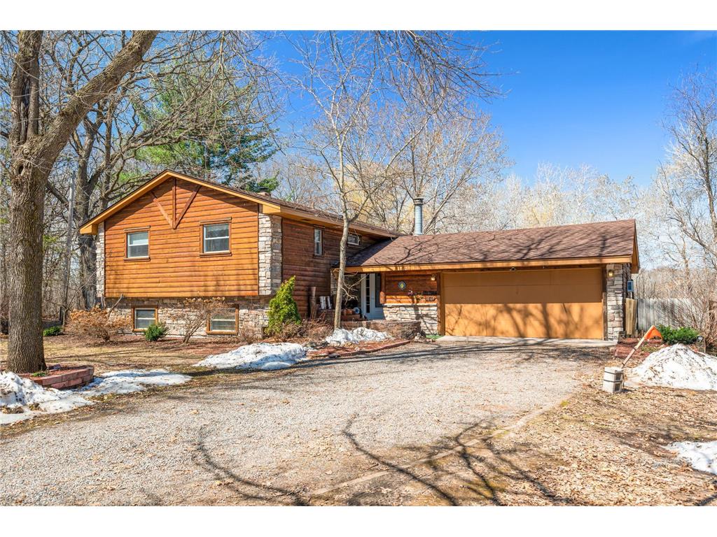 2635 204th Avenue NW, Oak Grove, MN 55011 MLS 6355994 Edina Realty