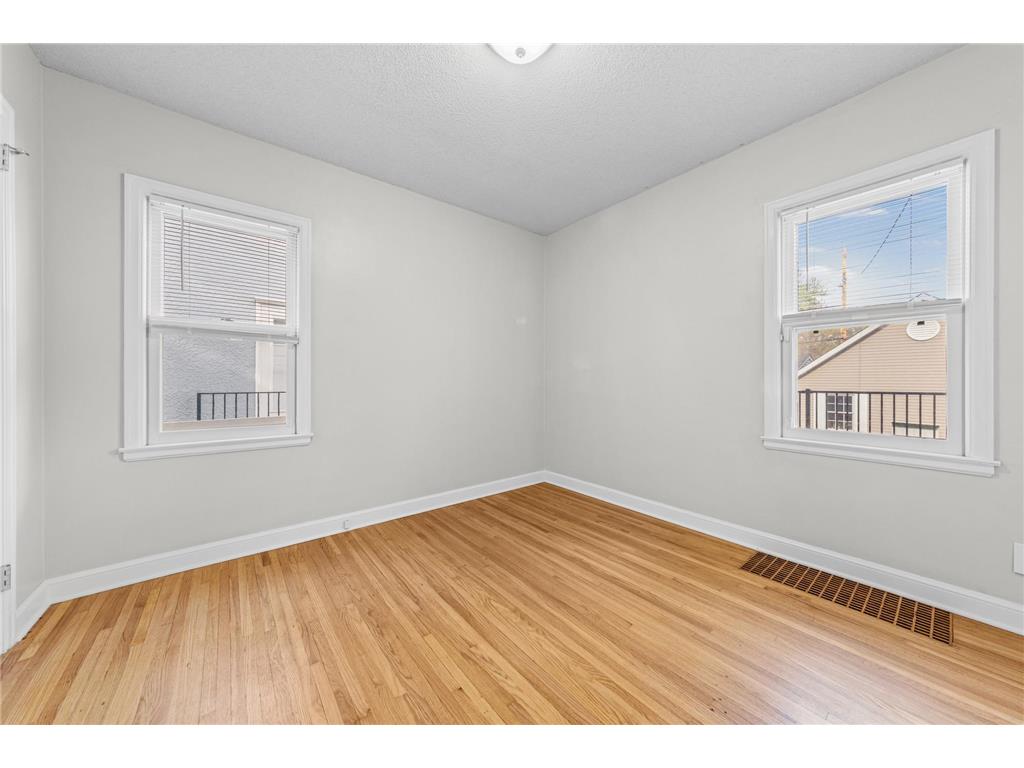 2635 Cleveland Street NE Minneapolis MN 55418 7063562 image11