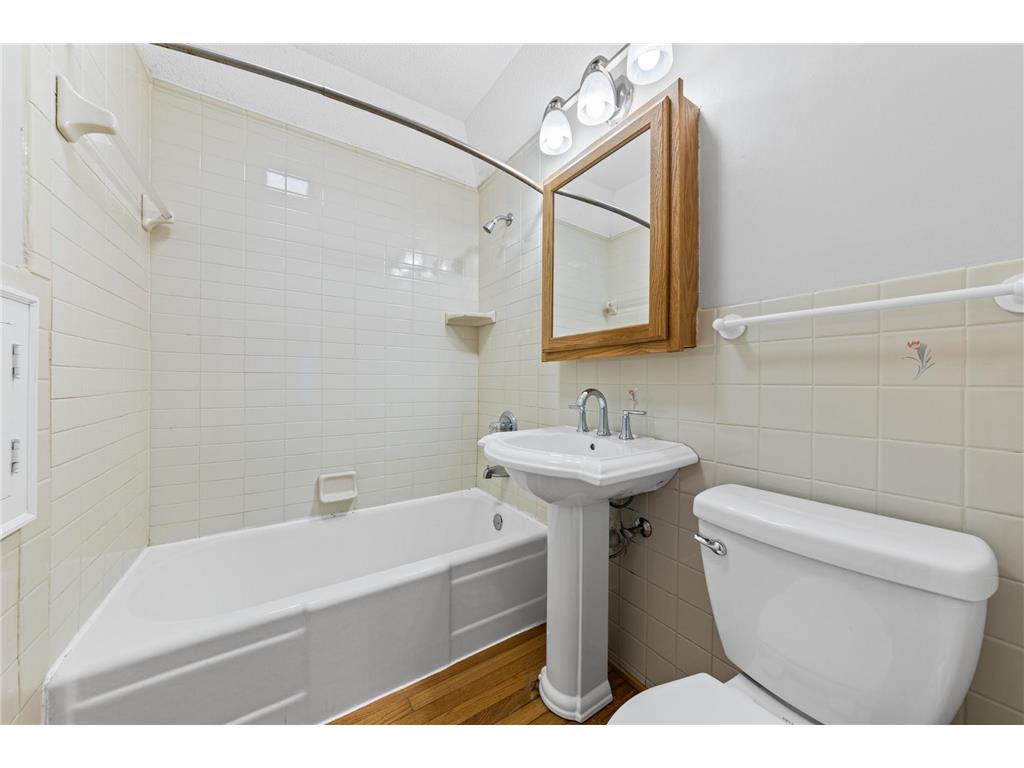 2635 Cleveland Street NE Minneapolis MN 55418 7063562 image12