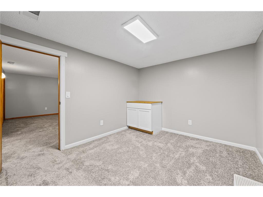 2635 Cleveland Street NE Minneapolis MN 55418 7063562 image26