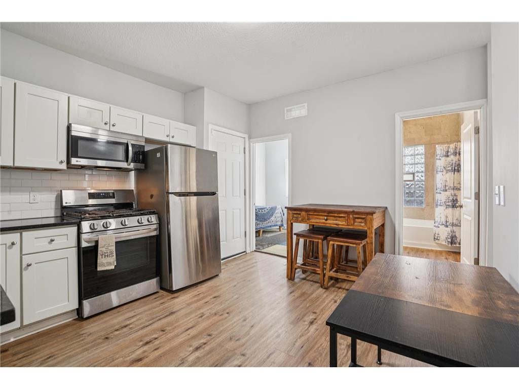 2635 Colfax Avenue N Minneapolis MN 55411 7028244 image10