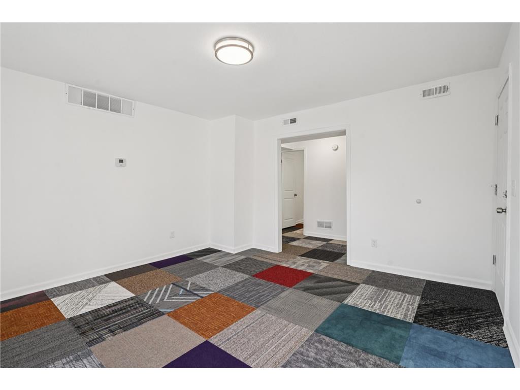 2635 Colfax Avenue N Minneapolis MN 55411 7028244 image22