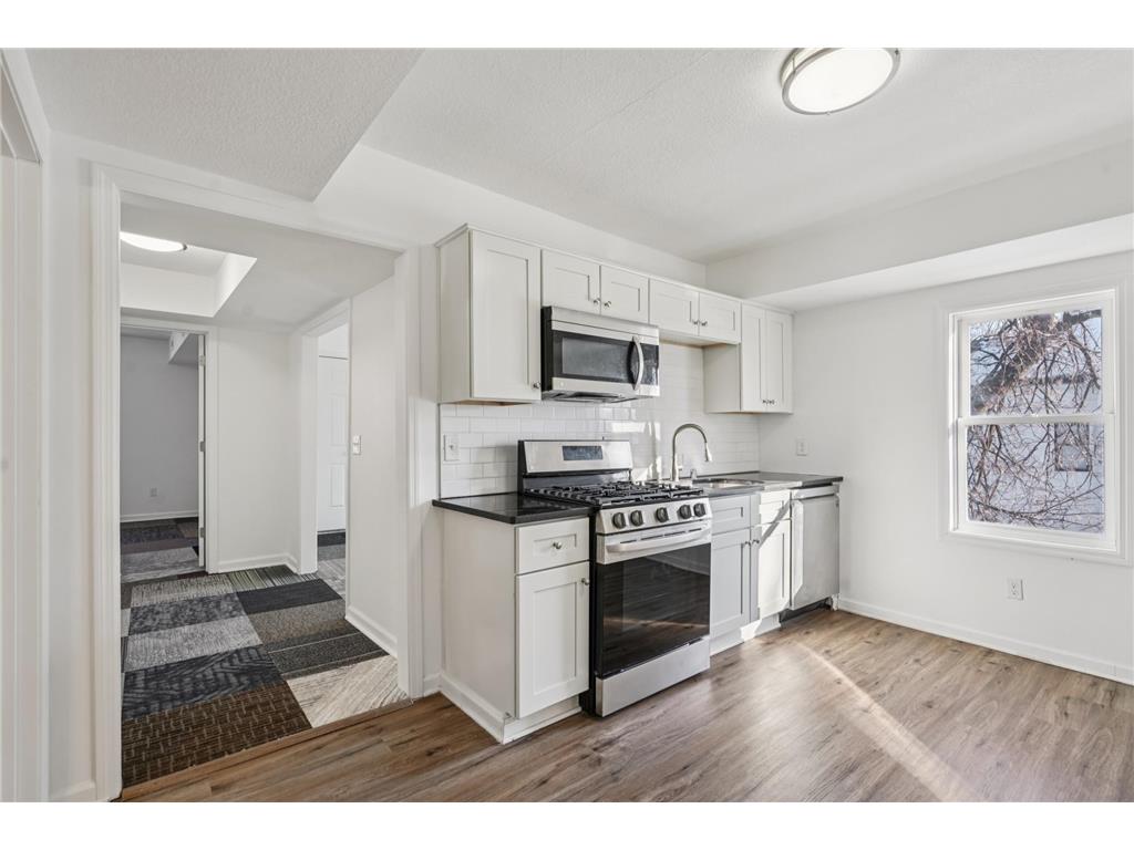 2635 Colfax Avenue N Minneapolis MN 55411 7028244 image27