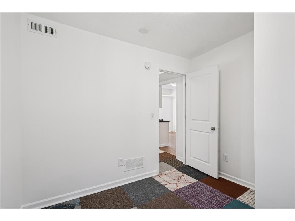 2635 Colfax Avenue N Minneapolis MN 55411 7028244 image31