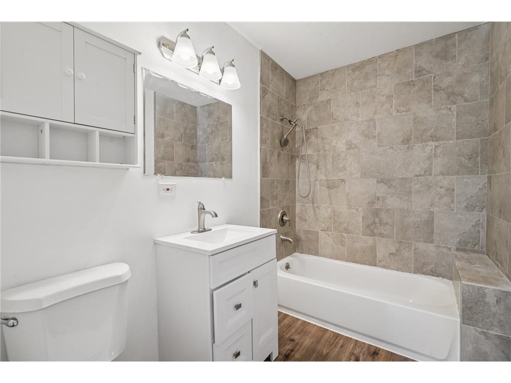 2635 Colfax Avenue N Minneapolis MN 55411 7028244 image35