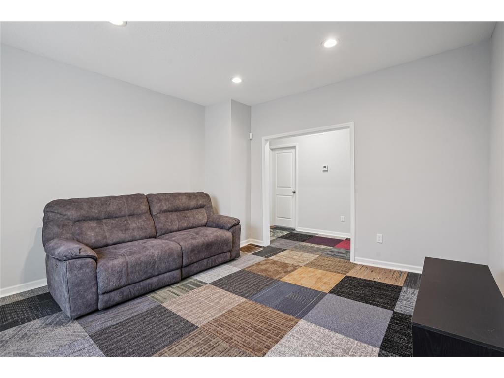 2635 Colfax Avenue N Minneapolis MN 55411 7028244 image5