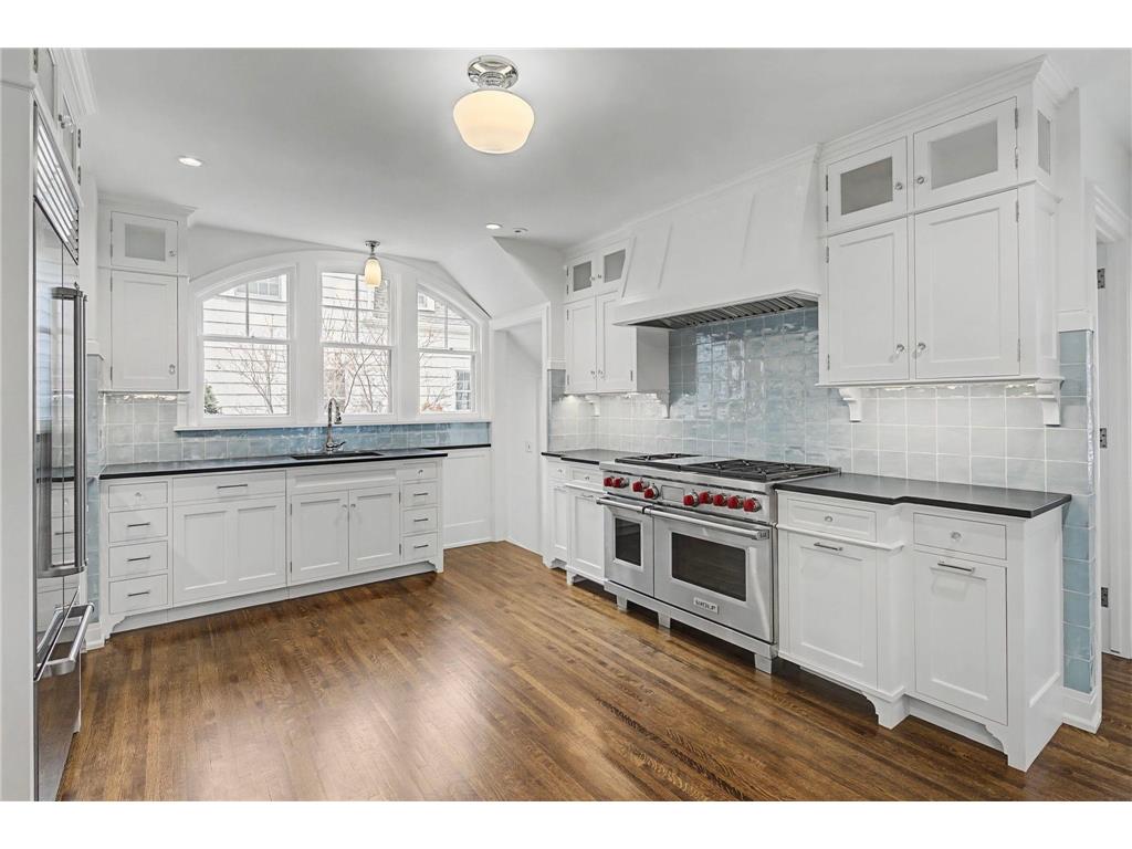2635 Newton Avenue S Minneapolis MN 55405 - Lake of the Isles 7007965 image17
