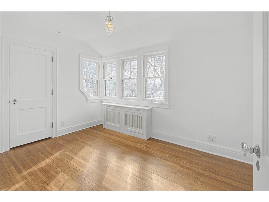 2635 Newton Avenue S Minneapolis MN 55405 - Lake of the Isles 7007965 image31