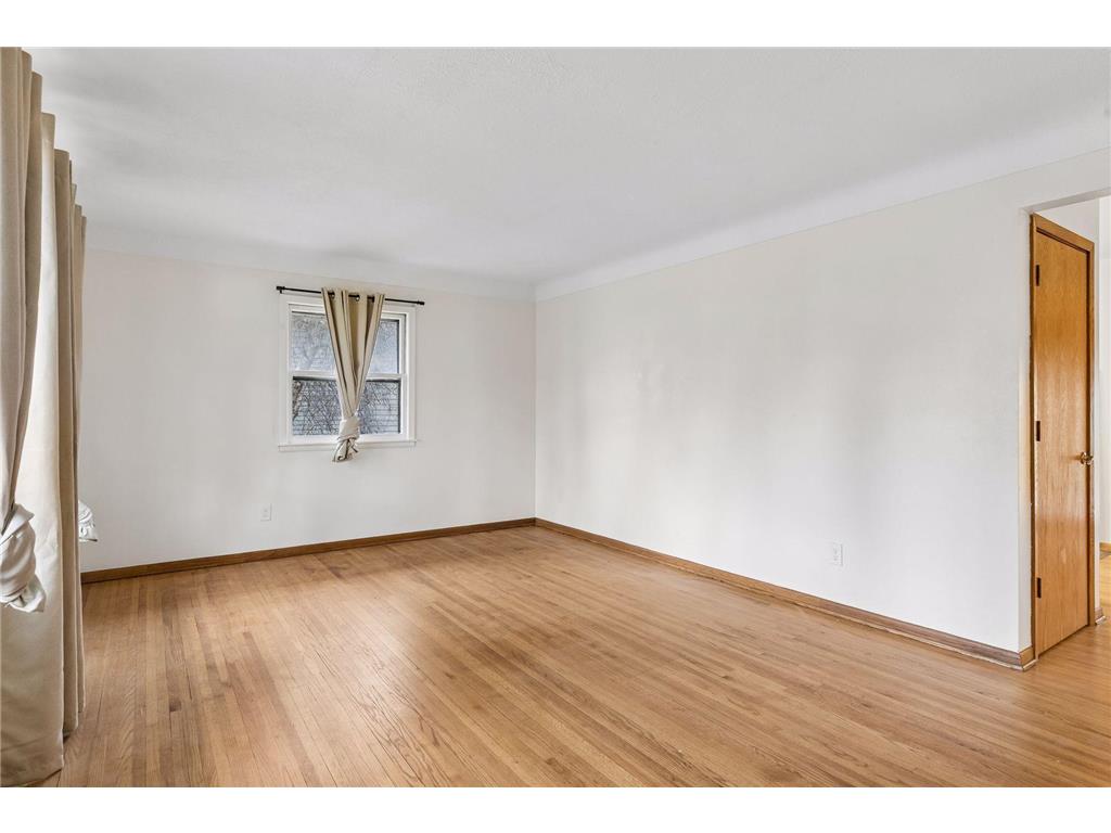 2637 5th Avenue E North Saint Paul MN 55109 7049031 image2