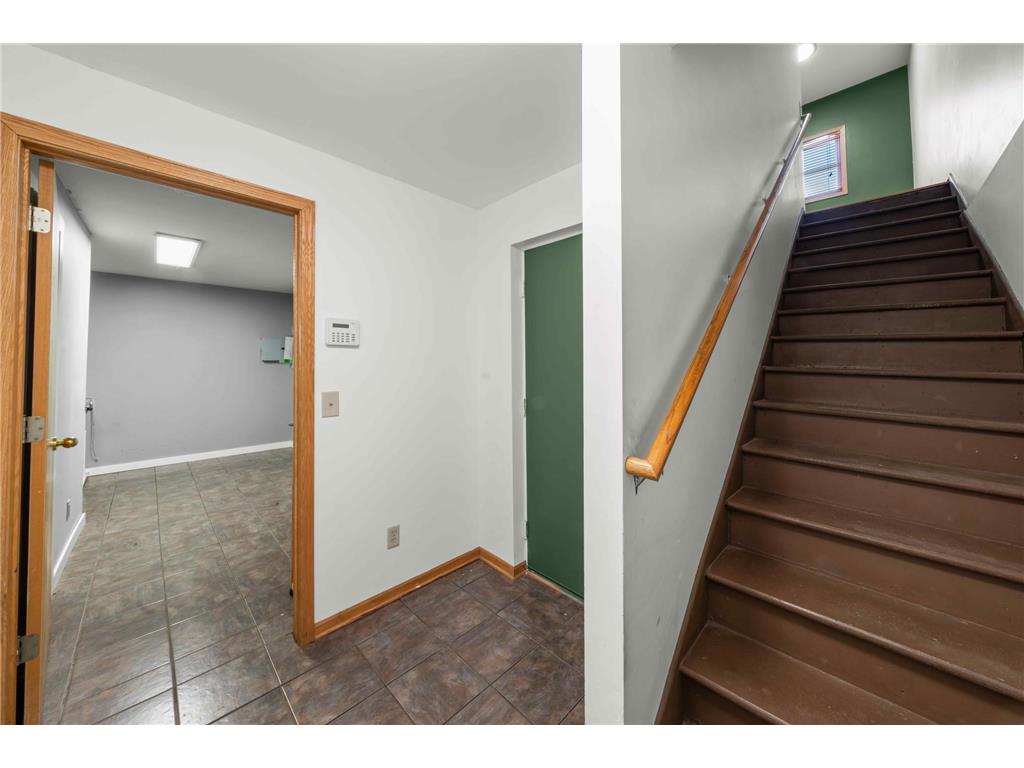 2637 5th Avenue S Minneapolis MN 55408 7040988 image16