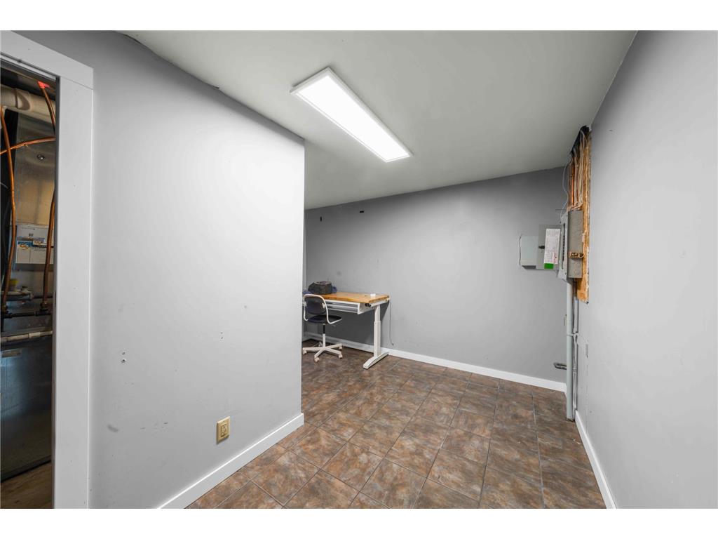2637 5th Avenue S Minneapolis MN 55408 7040988 image18