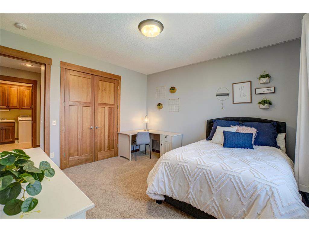 2637 Cottage Grove Place Woodbury MN 55129 7055215 image25