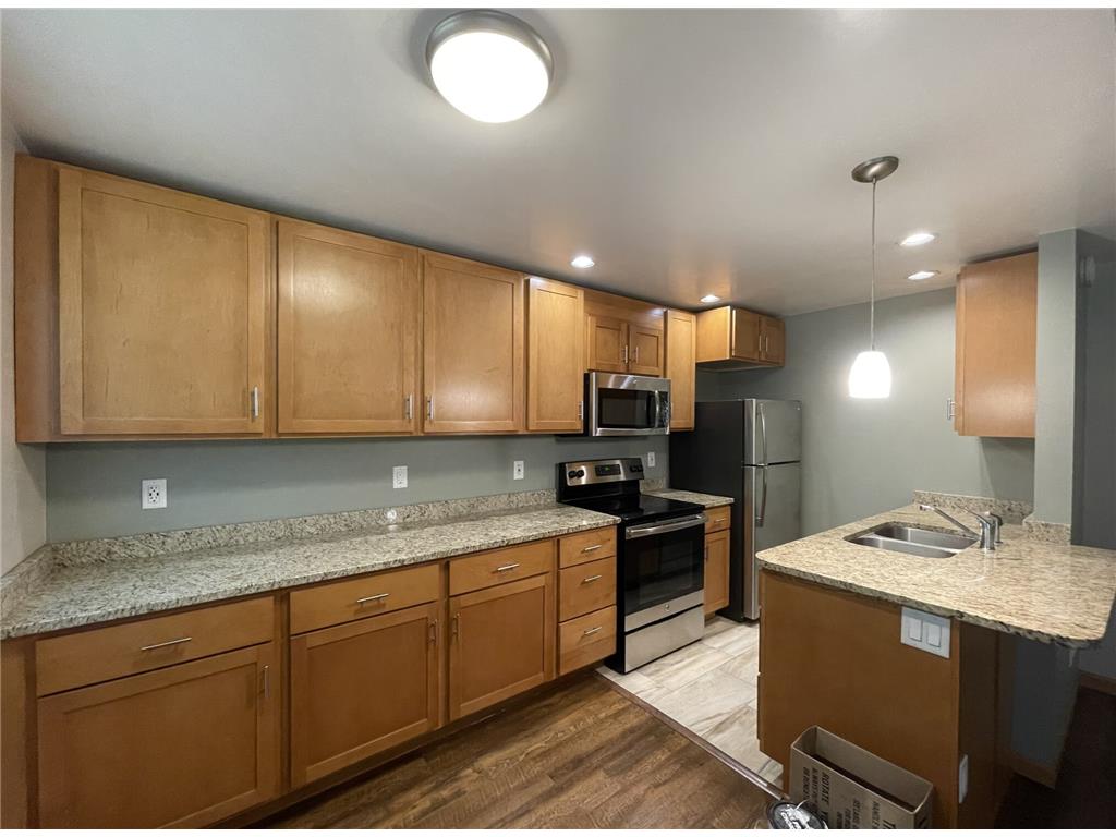 2637 Pleasant Avenue Minneapolis MN 55408 6640491 image24