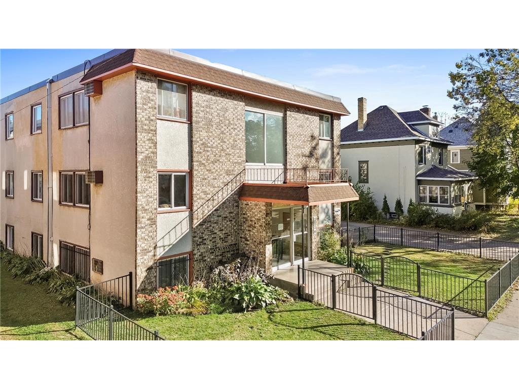 2637 Pleasant Avenue Minneapolis MN 55408 7037156 image2