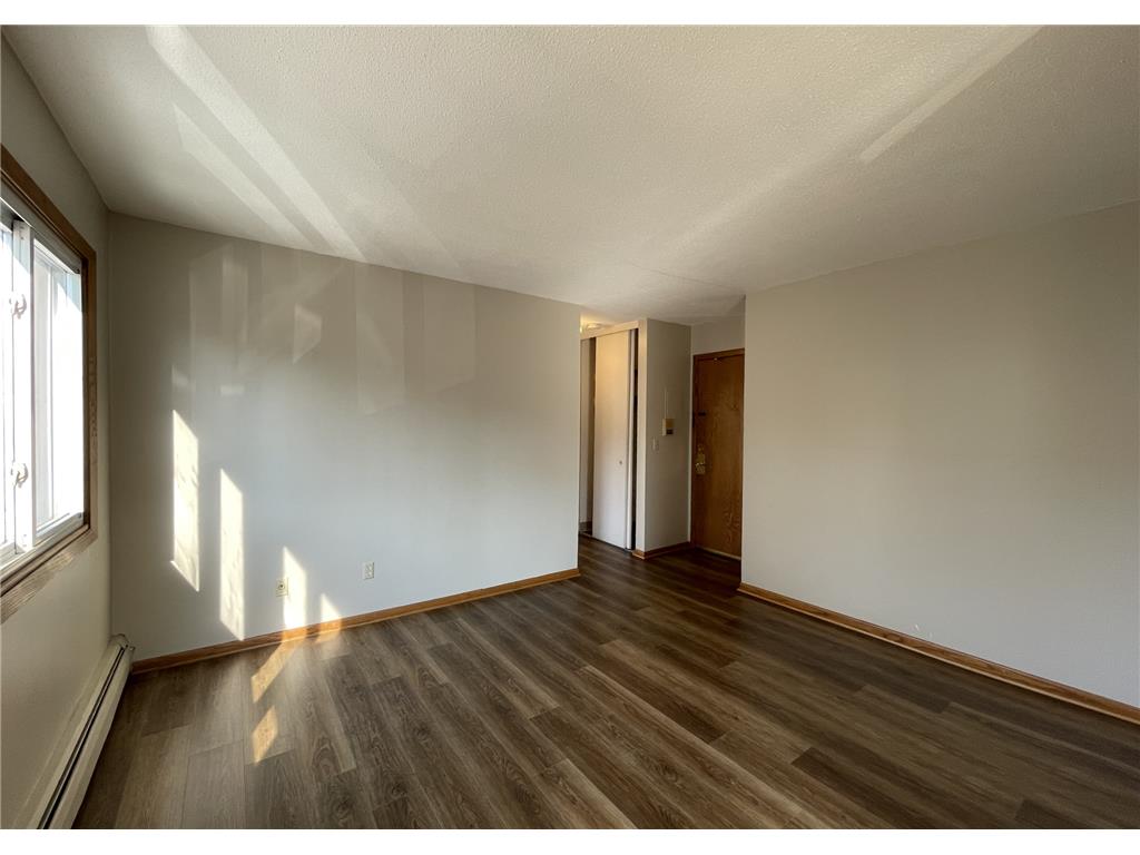 2637 Pleasant Avenue Minneapolis MN 55408 7037156 image27