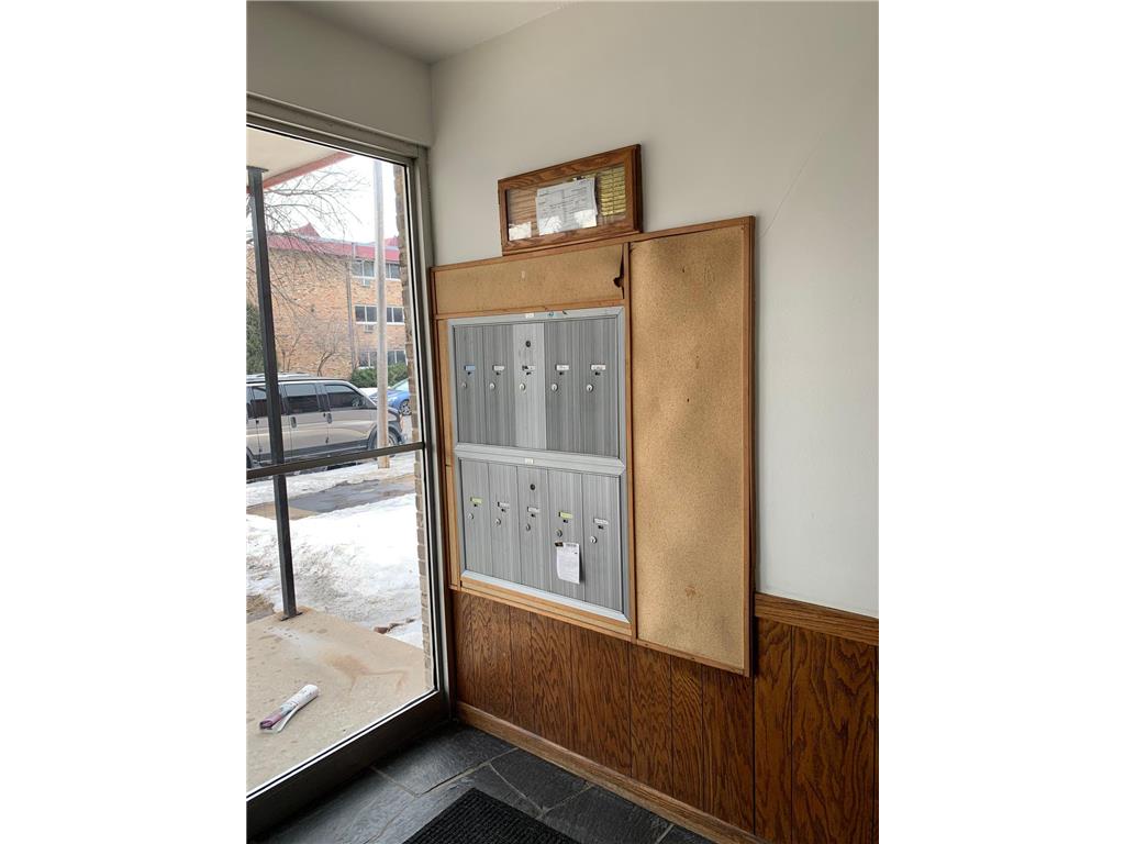 2637 Pleasant Avenue Minneapolis MN 55408 7037156 image33