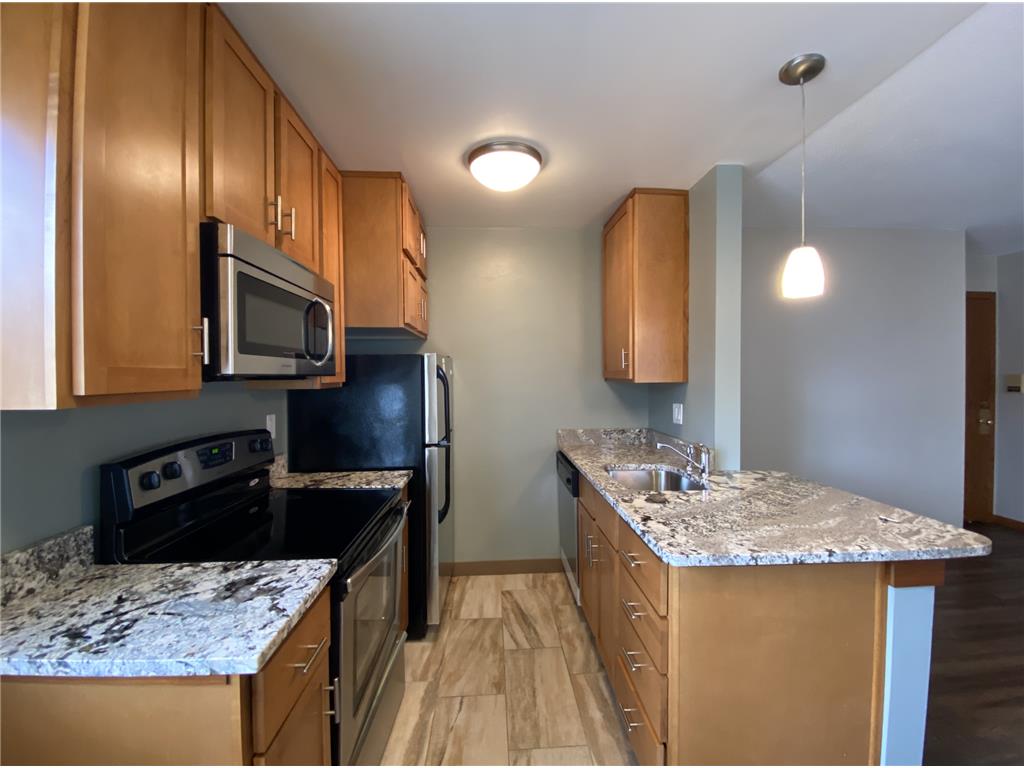 2637 Pleasant Avenue Minneapolis MN 55408 7037156 image36