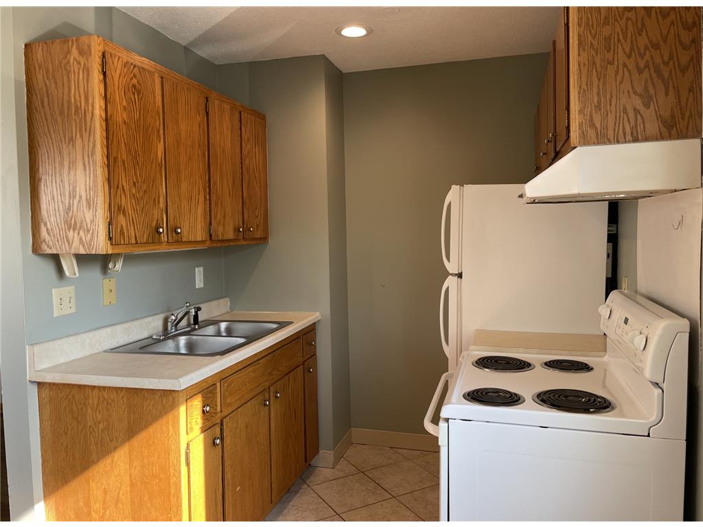 2637 Pleasant Avenue Minneapolis MN 55408 7037156 image41