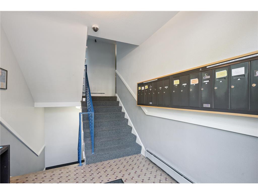 2639 Colfax Avenue S #101 Minneapolis MN 55408 6787614 image10