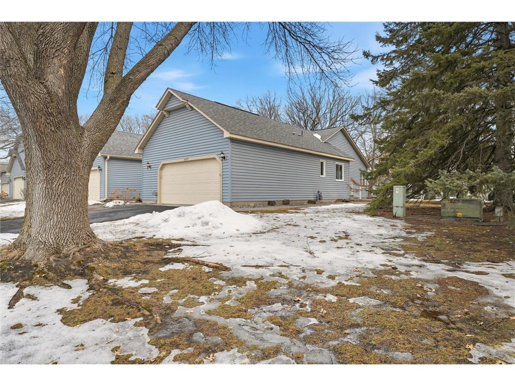 2639 Lake Court Circle #81 Mounds View MN 55112 7021406 image1