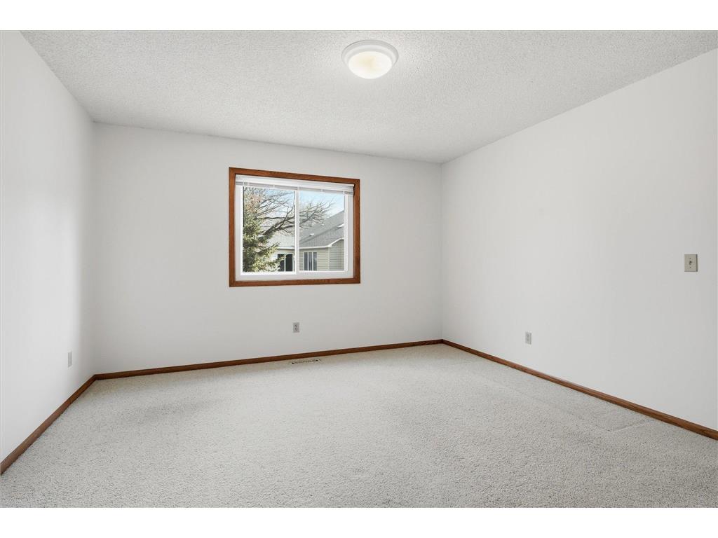 2639 Lake Court Circle #81 Mounds View MN 55112 7021406 image54