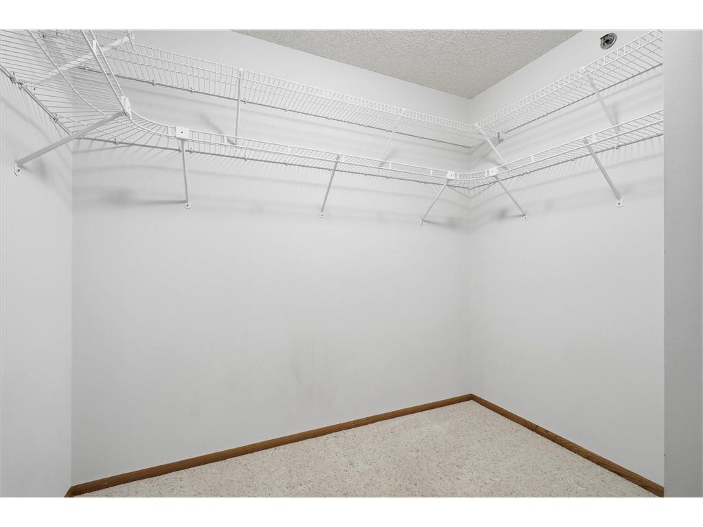 2639 Lake Court Circle #81 Mounds View MN 55112 7021406 image57