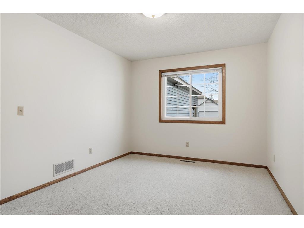 2639 Lake Court Circle #81 Mounds View MN 55112 7021406 image59