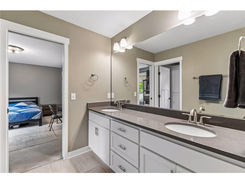 264 Benton Avenue Wayzata MN 55391 7090037 image38