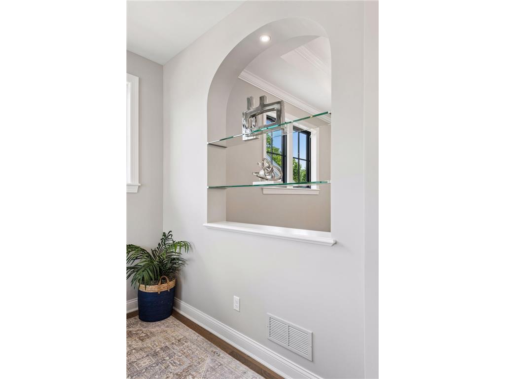 264 Wayzata Boulevard E Wayzata MN 55391 7085464 image17