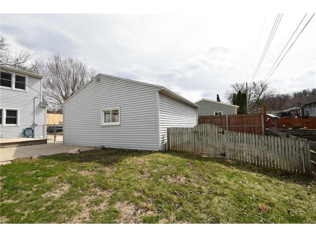 2641 4th Avenue NE Rochester MN 55906 7053820 image35