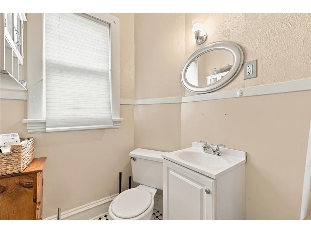 2641 Pillsbury Avenue S Minneapolis MN 55408 7114434 image12