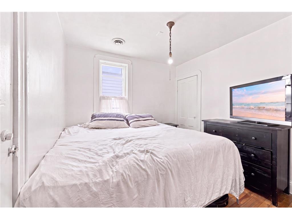 2641 Pillsbury Avenue S Minneapolis MN 55408 7114434 image16