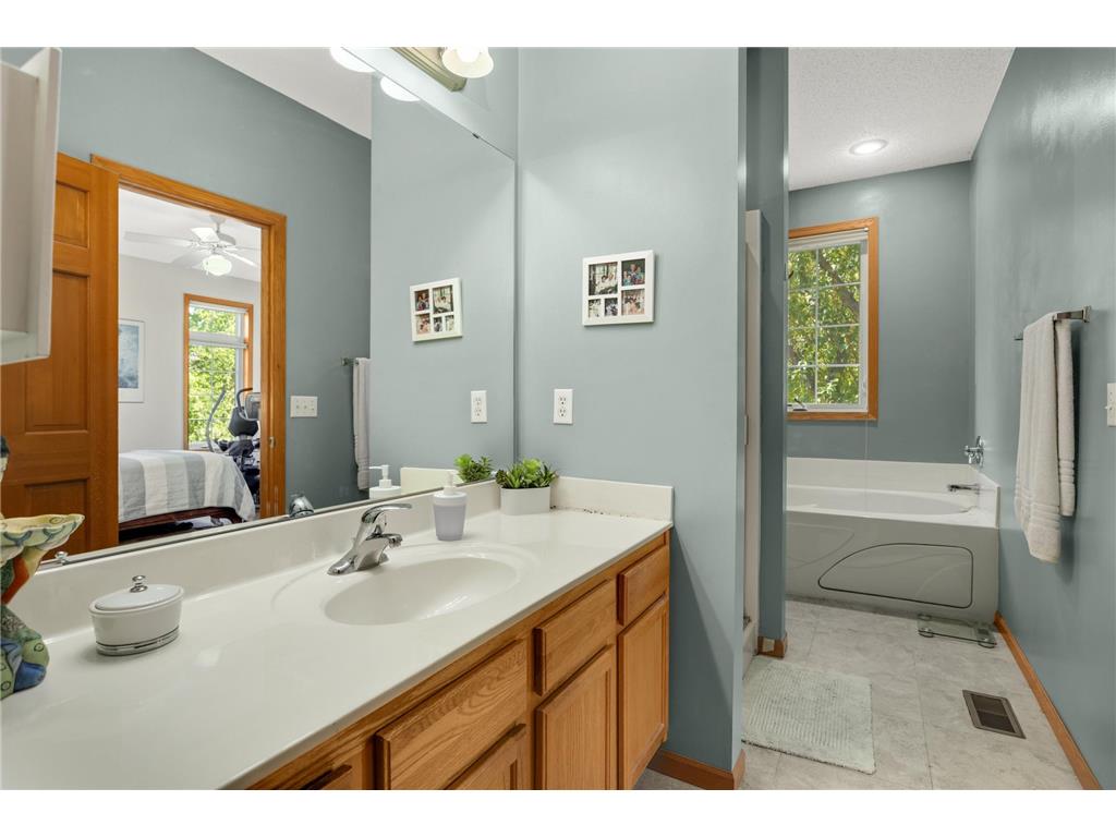 2644 Boulder Way Burnsville MN 55337 7099791 image17