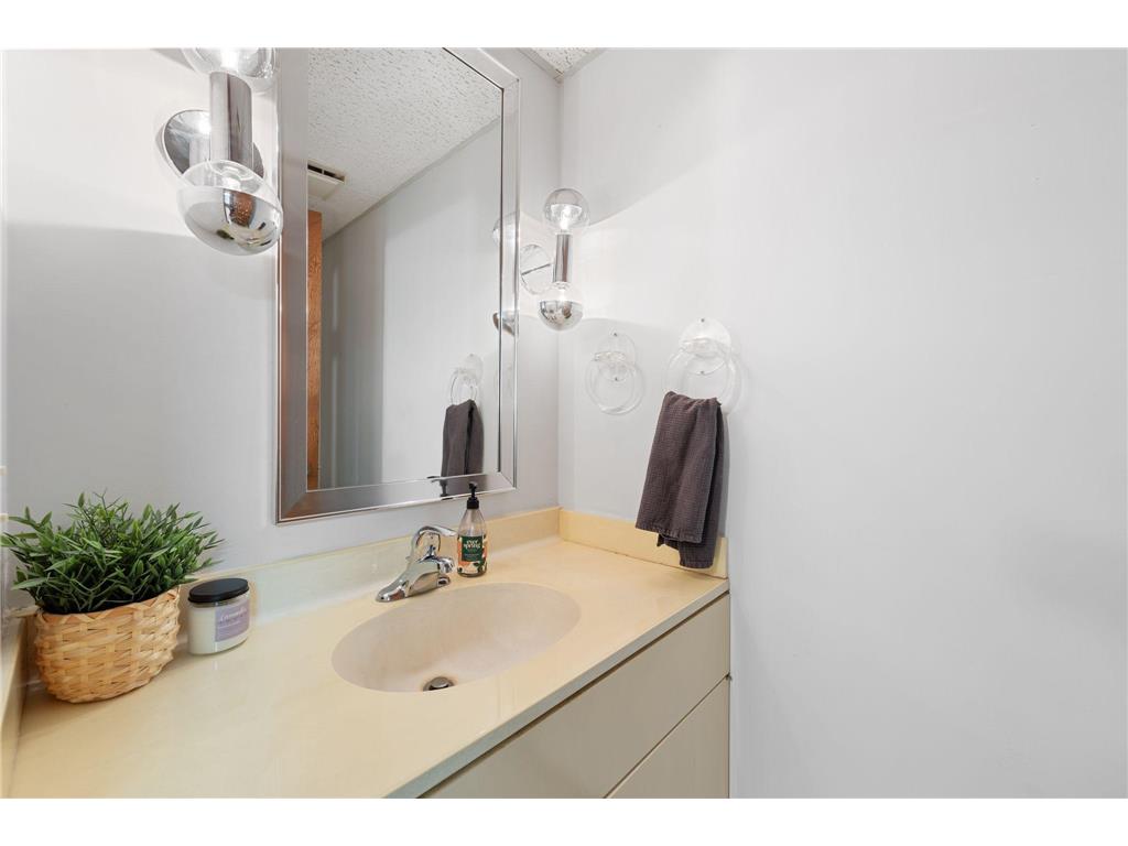 2644 Zarthan Avenue S Saint Louis Park MN 55416 6797047 image18