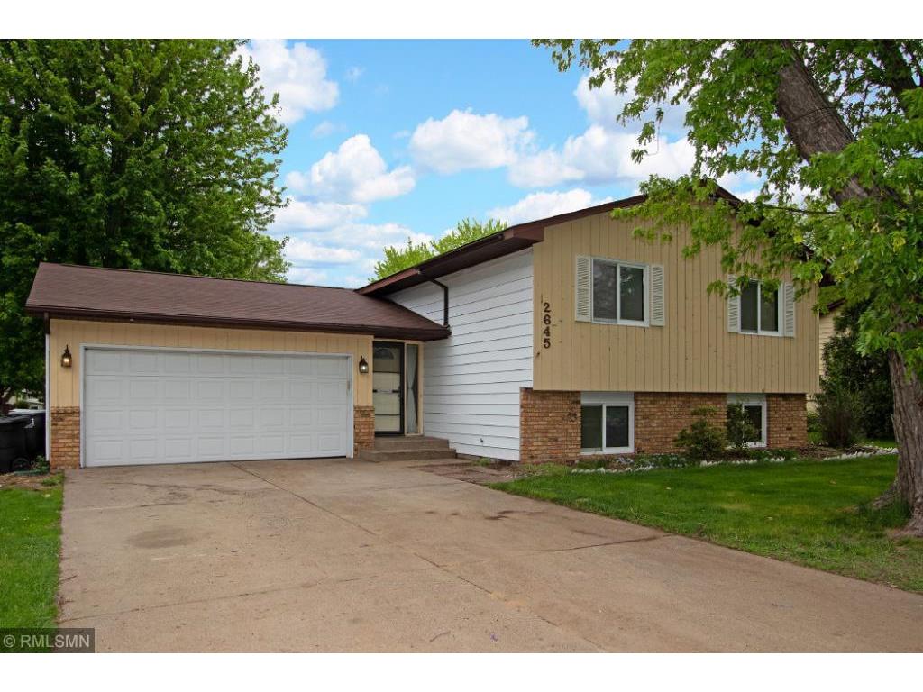 2645 Ridge Lane, Mounds View, MN 55112 MLS 5558804 Edina Realty