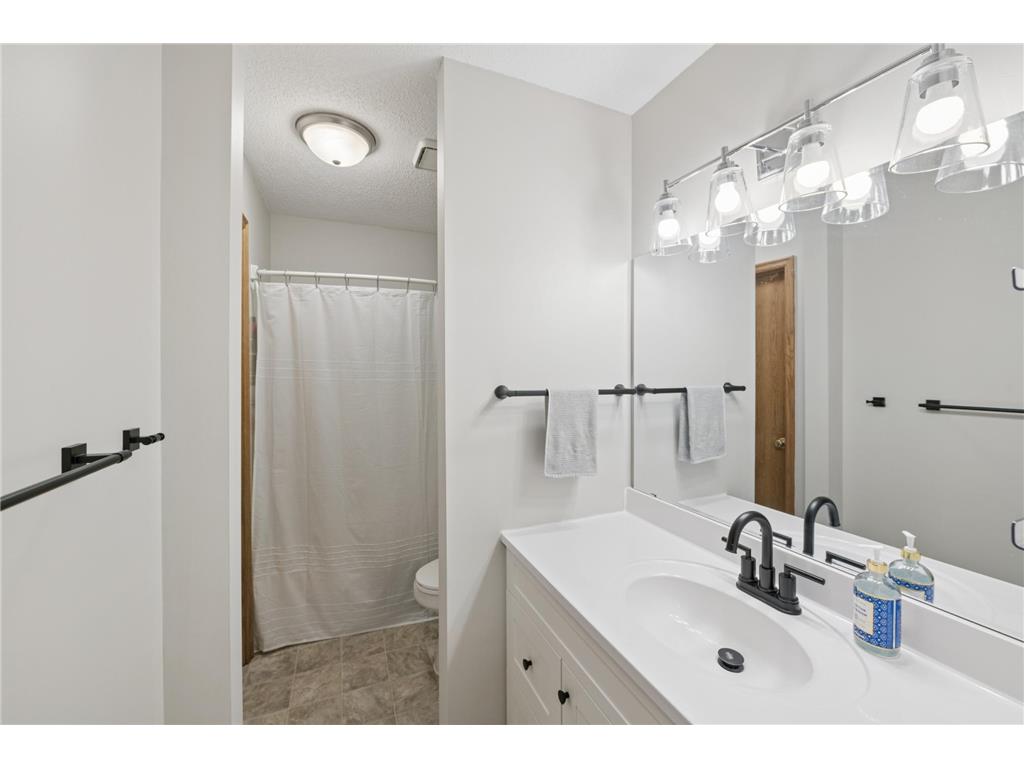 26354 Freeport Avenue Wyoming MN 55092 7106673 image17