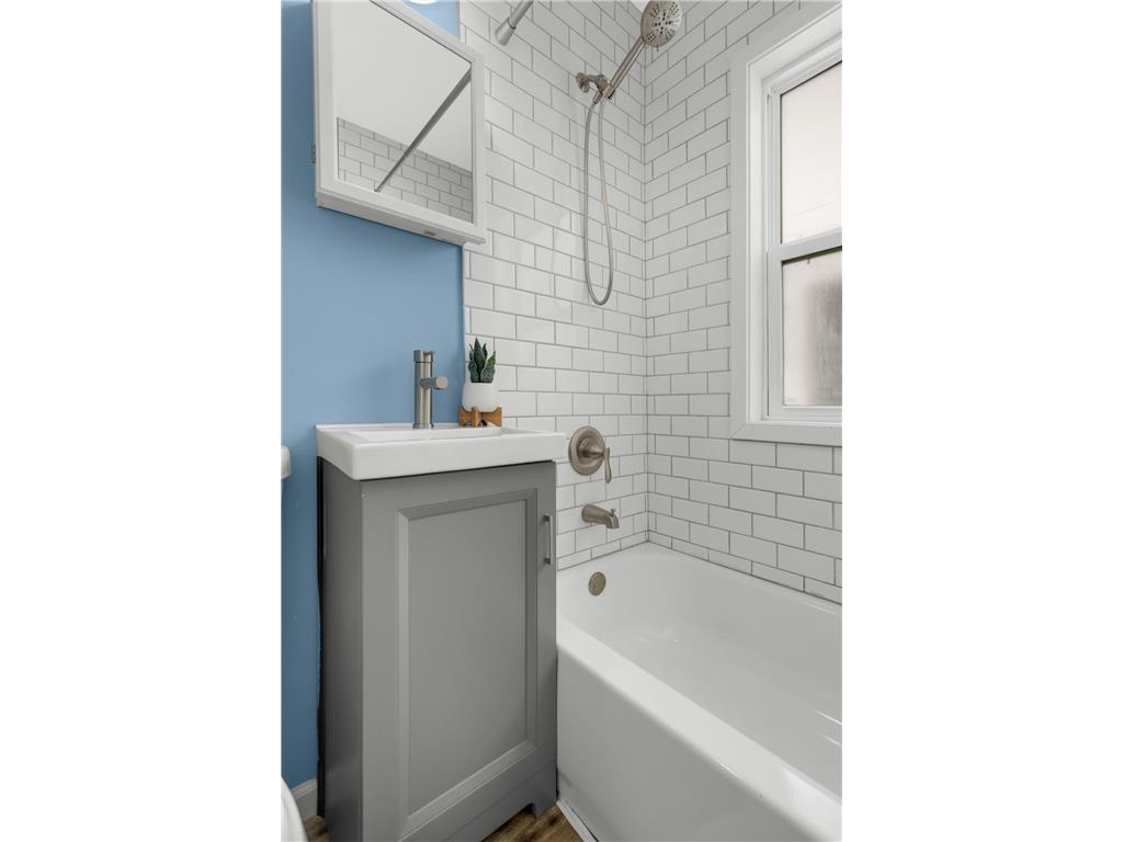 2647 Mckinley Street NE Minneapolis MN 55418 7044127 image11