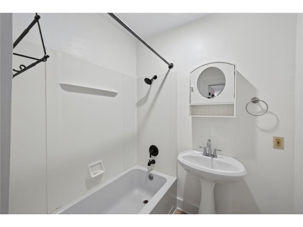 2648 13th Avenue S Minneapolis MN 55407 7089331 image28
