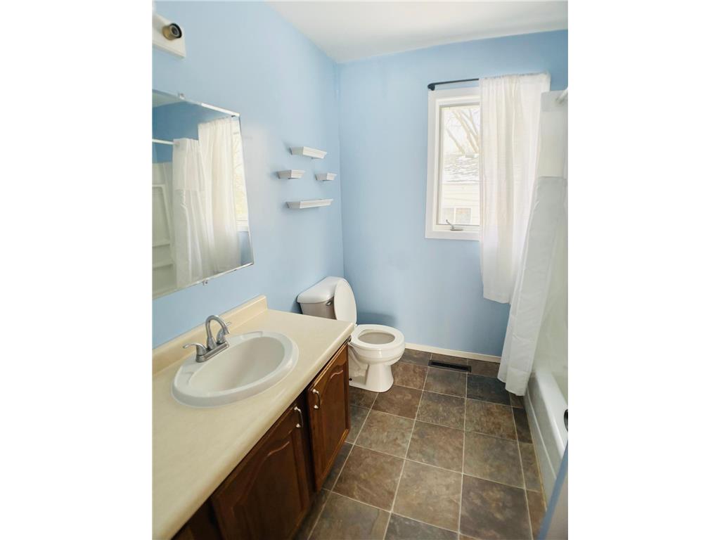 2648 3rd Avenue E North Saint Paul MN 55109 6823688 image8