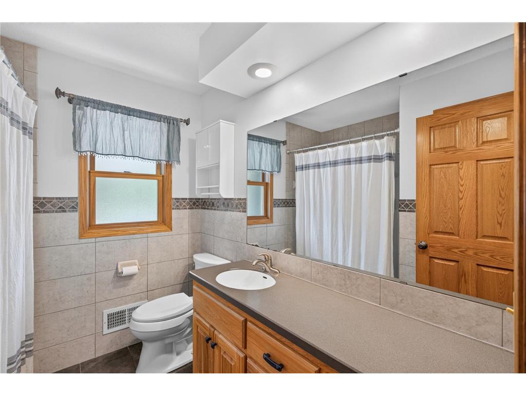2649 Hillview Road Mounds View MN 55112 7105347 image22