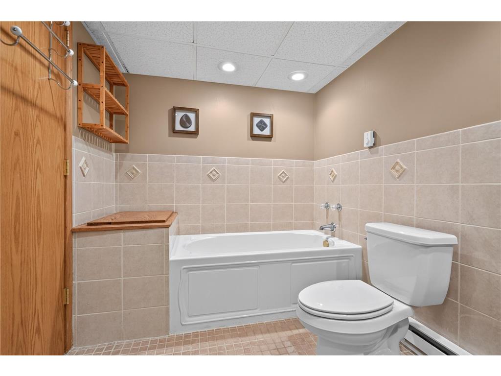 2649 Hillview Road Mounds View MN 55112 7105347 image32