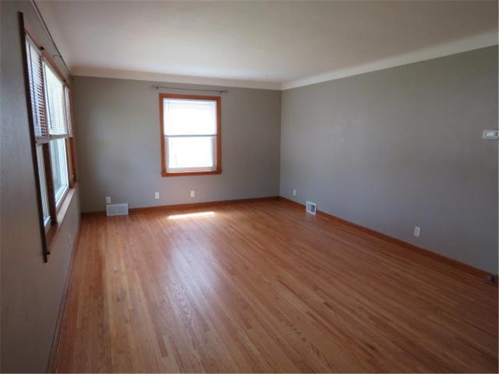 265 English Street Saint Paul MN 55106 7069750 image2