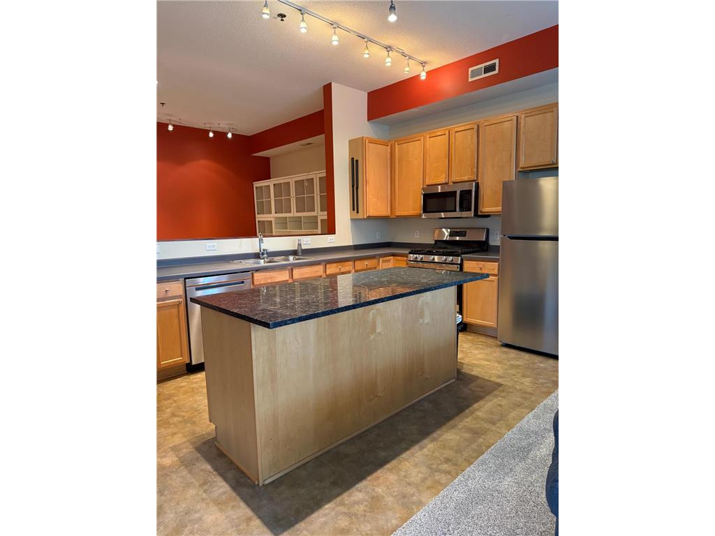2650 University Avenue W #101 Saint Paul MN 55114 7065831 image1