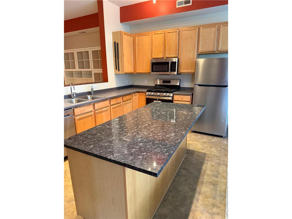 2650 University Avenue W #101 Saint Paul MN 55114 7065831 image6