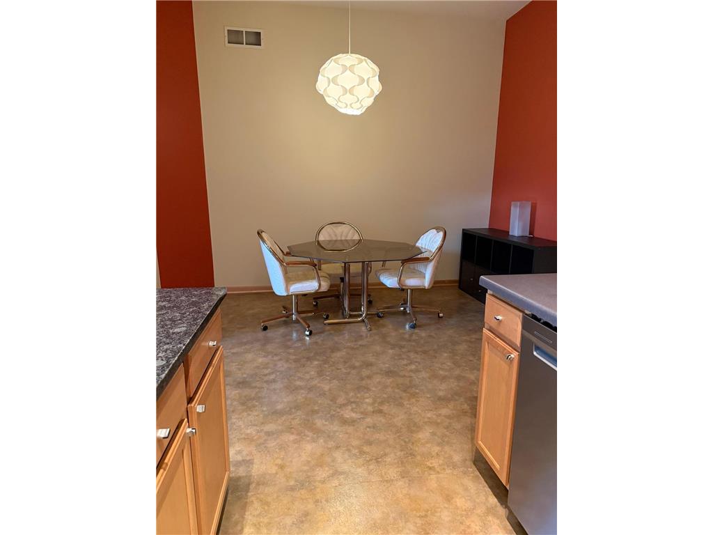 2650 University Avenue W #101 Saint Paul MN 55114 7065831 image9