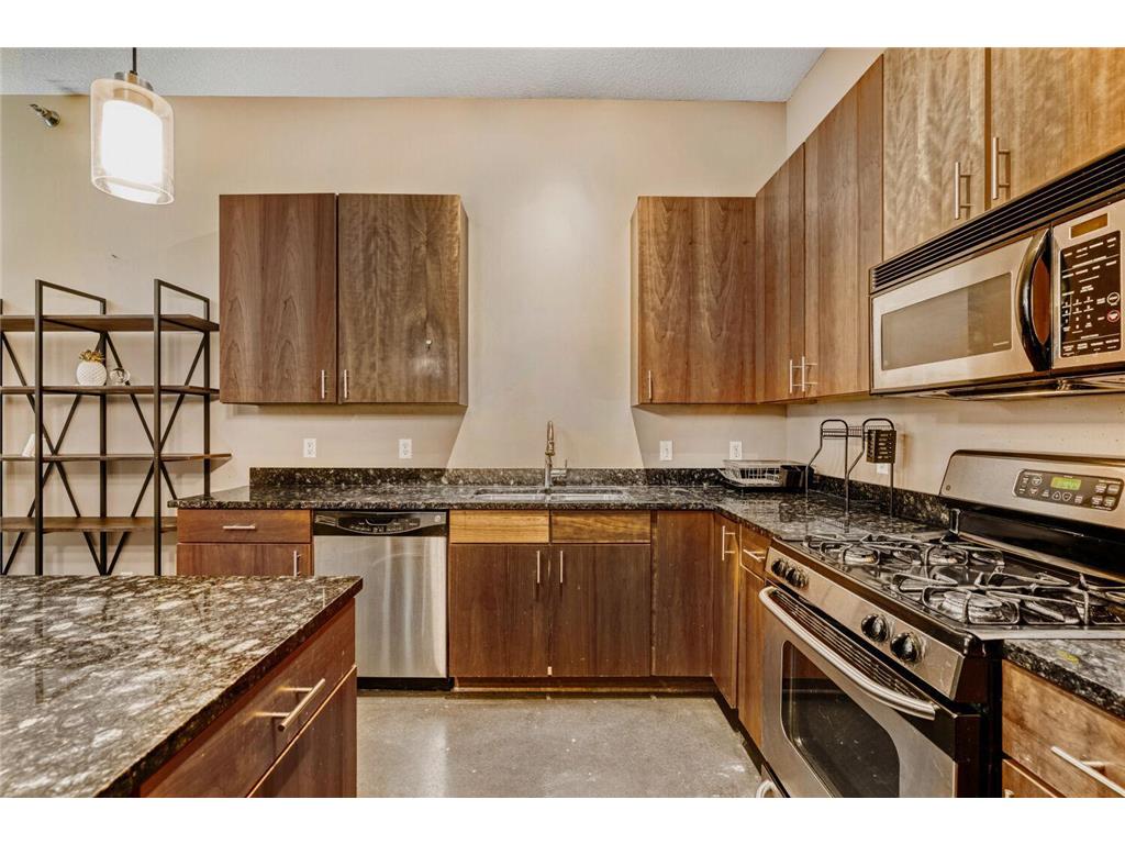 2650 University Avenue W #104 Saint Paul MN 55114 7037697 image4