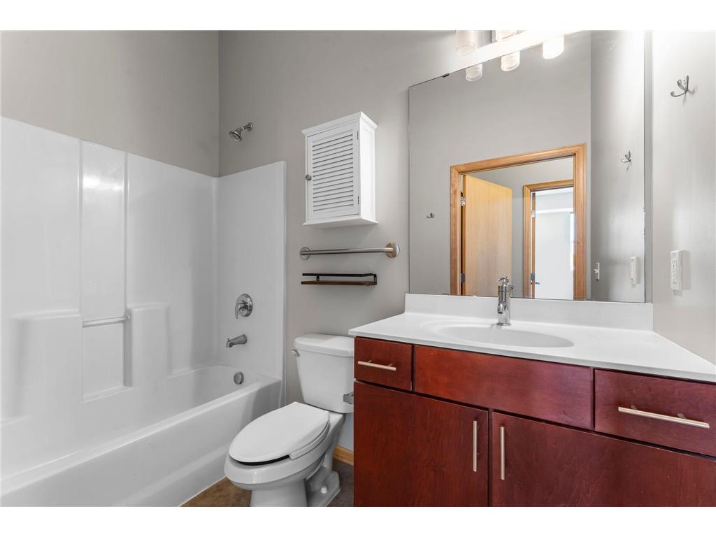 2650 University Avenue W #314 Saint Paul MN 55114 7069844 image17