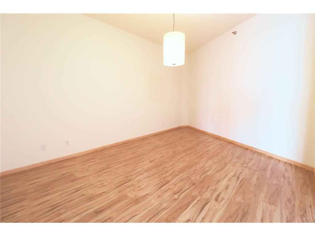 2650 University Avenue W #320 Saint Paul MN 55114 7036276 image5