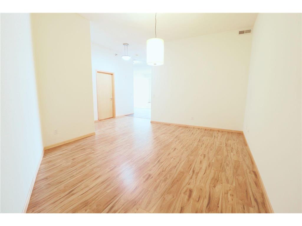 2650 University Avenue W #320 Saint Paul MN 55114 7036276 image6